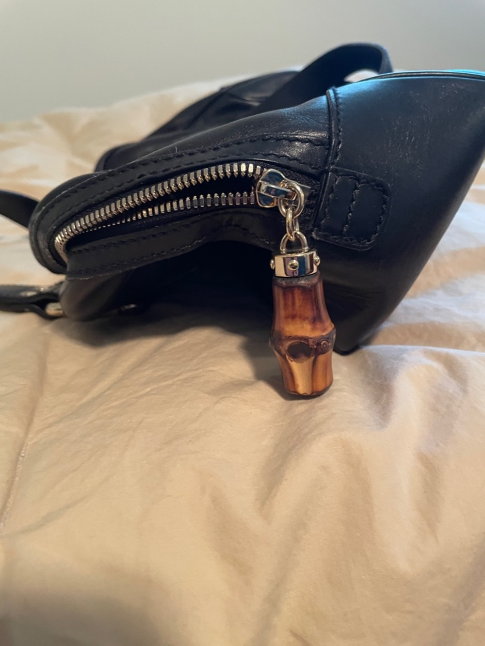 Gucci Black Leather Satchel with Gold and bamboo Accents - Picture 5 of 12